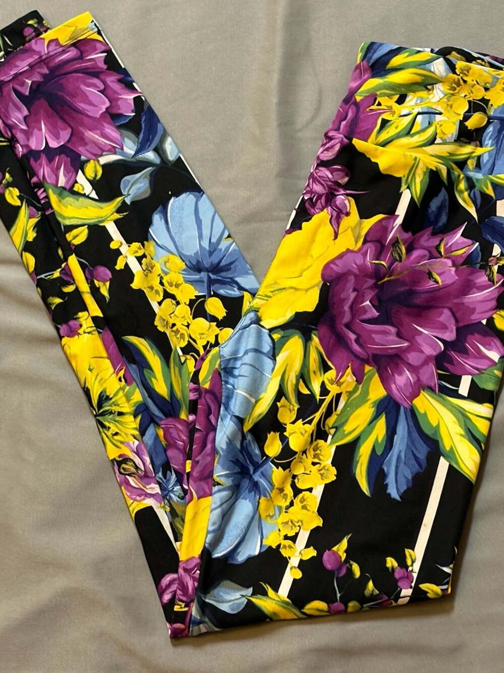 LuLaRoe Floral Leggings One Size Black Purple Yellow